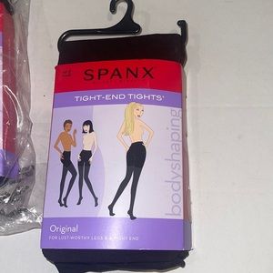 NEW - SPANX TIGHT END‎ TIGHTS